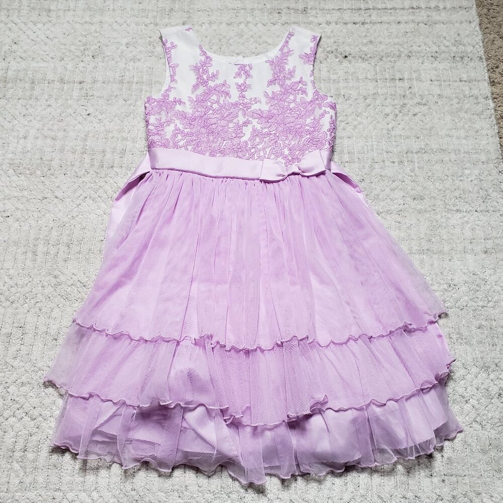 Jona Michelle Lace and Belted Fancy Dress Size 10 - Picture 1 of 9